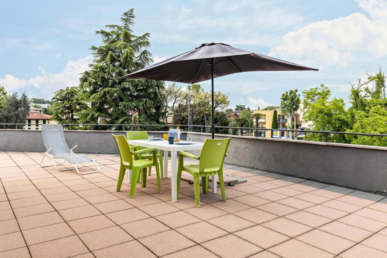 La Terrazza Lejlighed Peschiera del Garda Eksteriør billede
